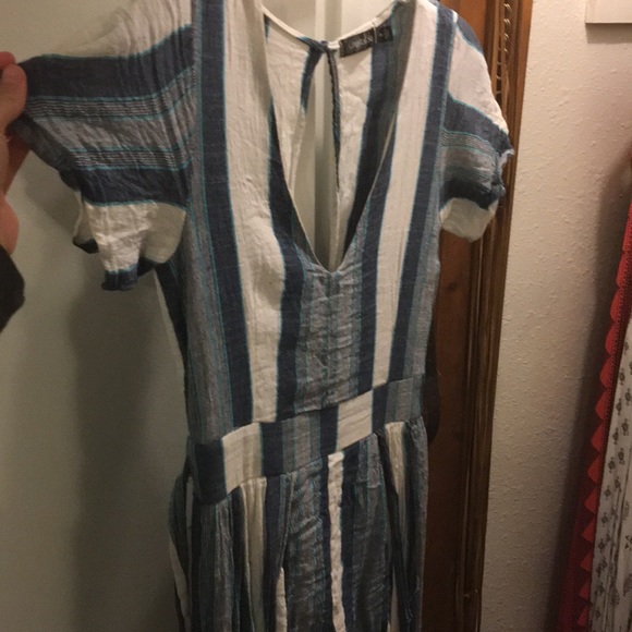 Romper with skirt around the bottom! - Picture 3 of 4